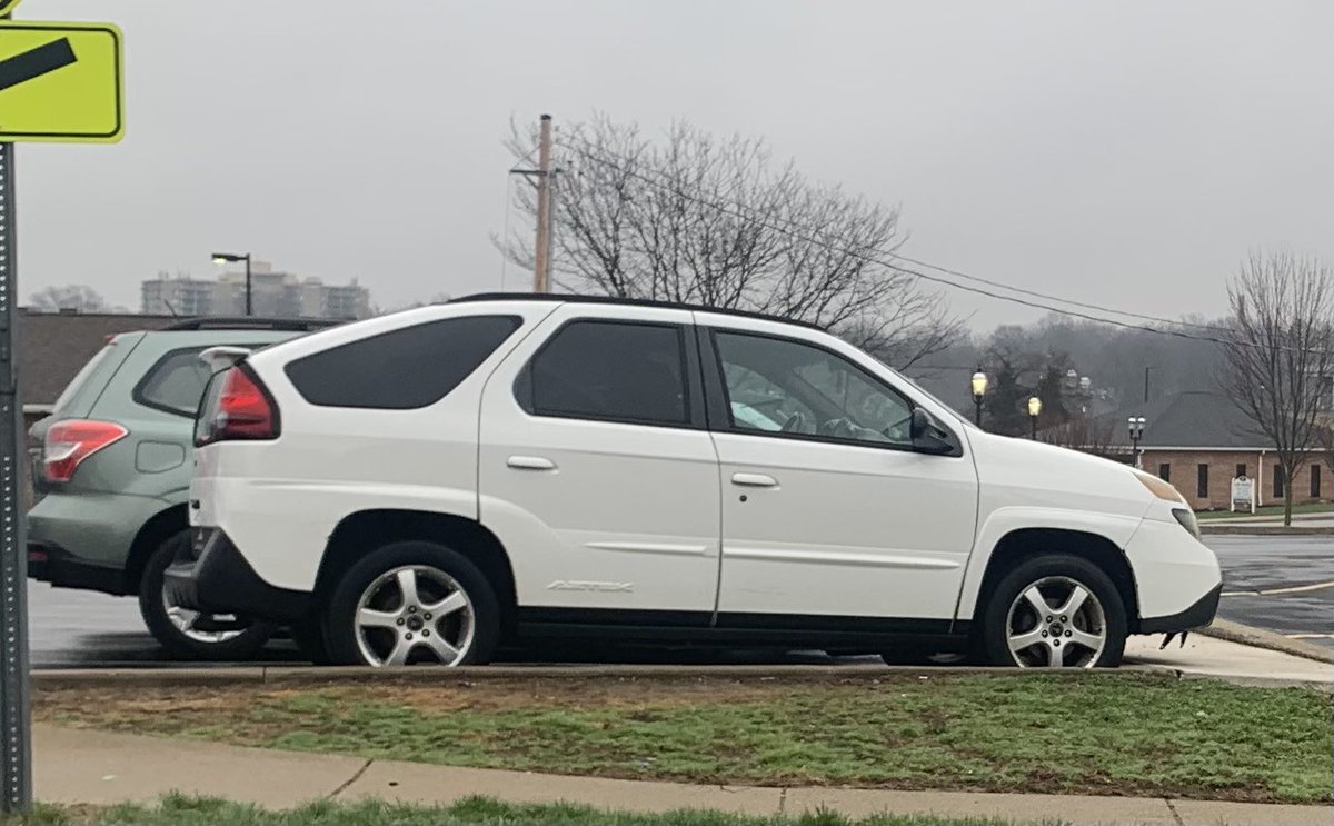 Myron Vernis tweet media