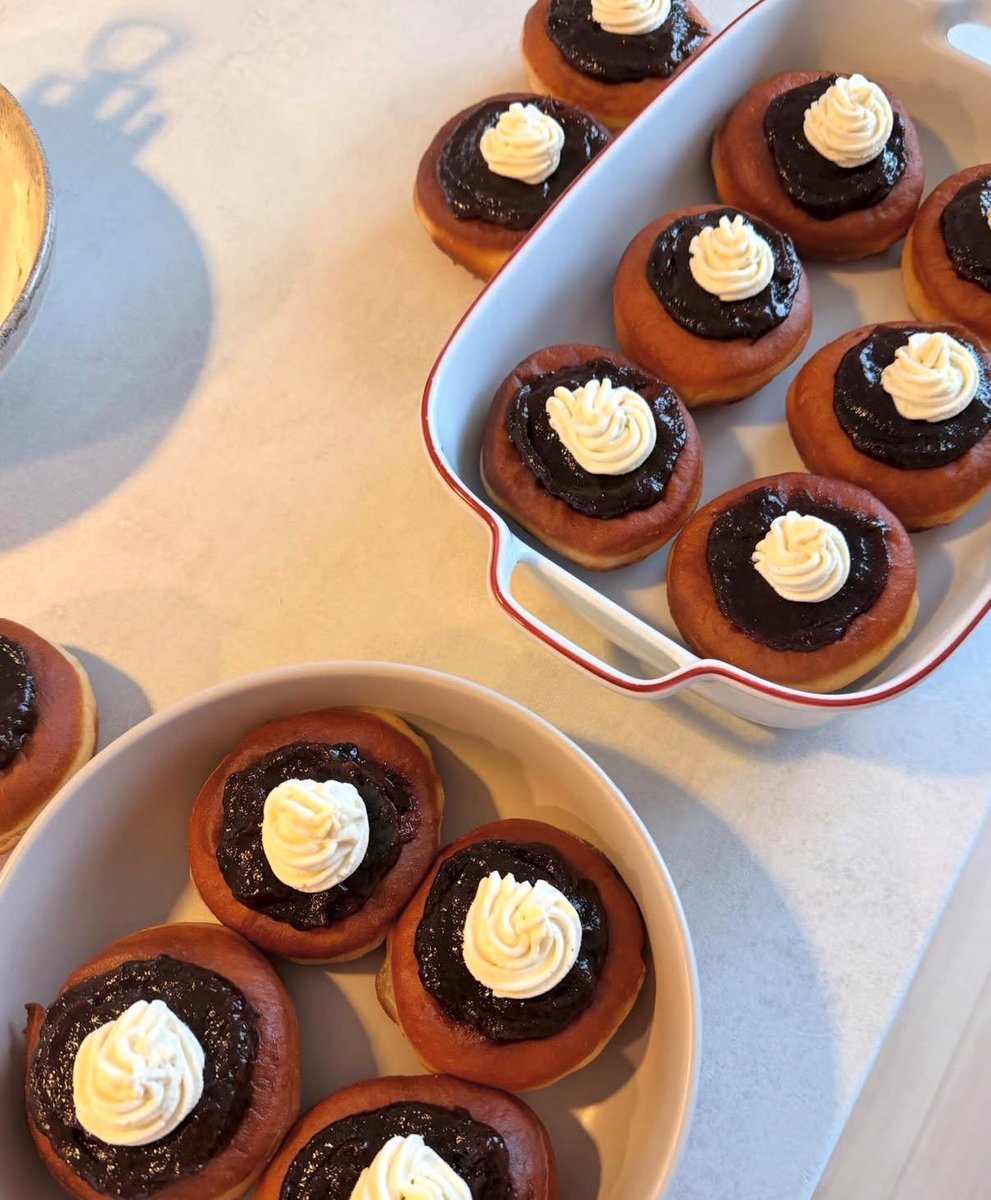 Ilona Uhrová tweet media