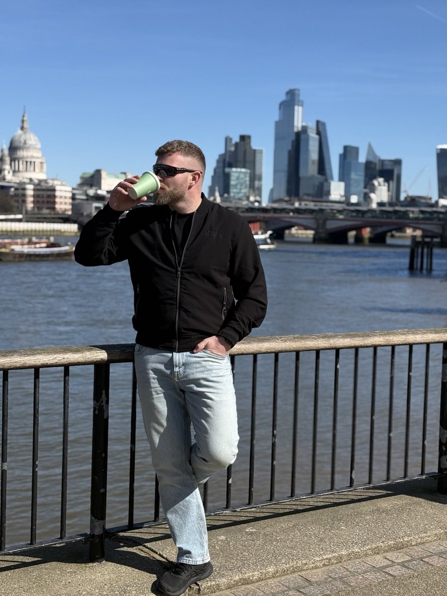 im.big.im tweet media