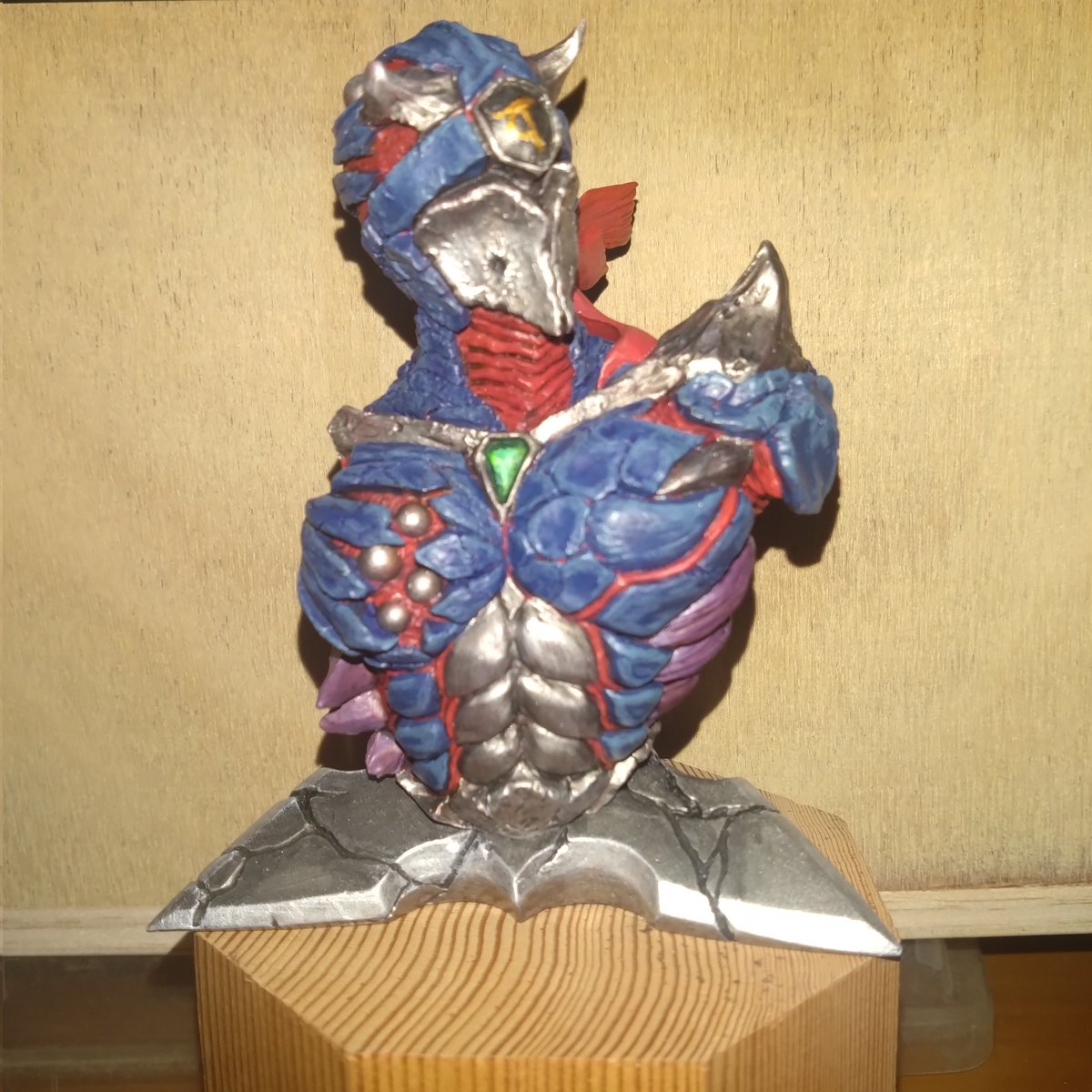 ヒィール3 tweet media