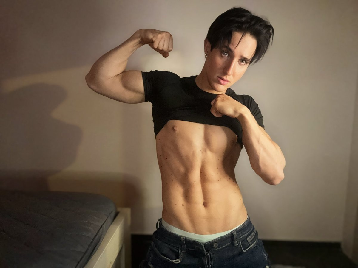 Christian Levine tweet media