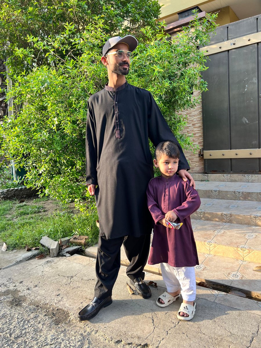 Malik50Saad's tweet photo. Eid Mubarak ❤️ 🖤 💜 🤎 https://t.co/rJKRkHpZMX