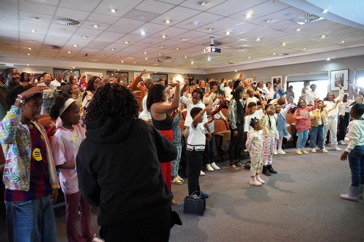 NelsonMandela tweet media