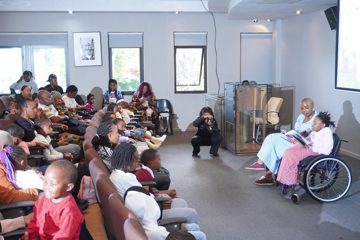 NelsonMandela tweet media