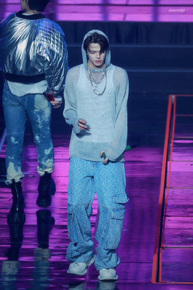 ................................이 날은 정말 낯설어