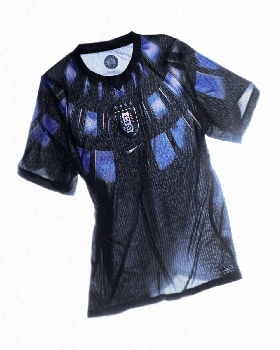 🇺🇾 ウルグアイ代表の新アウェイユニ！👕 ナイキから発表された