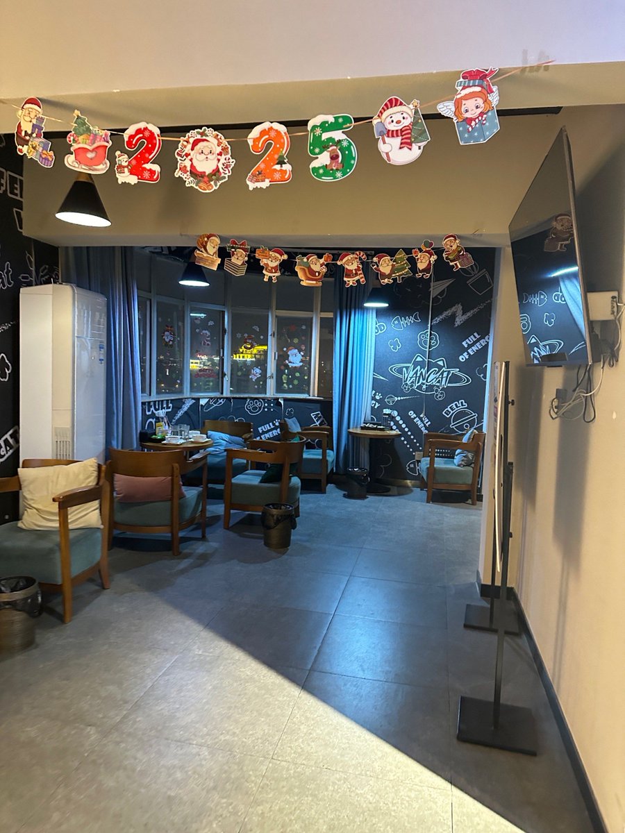 Kirsten Øbro tweet media