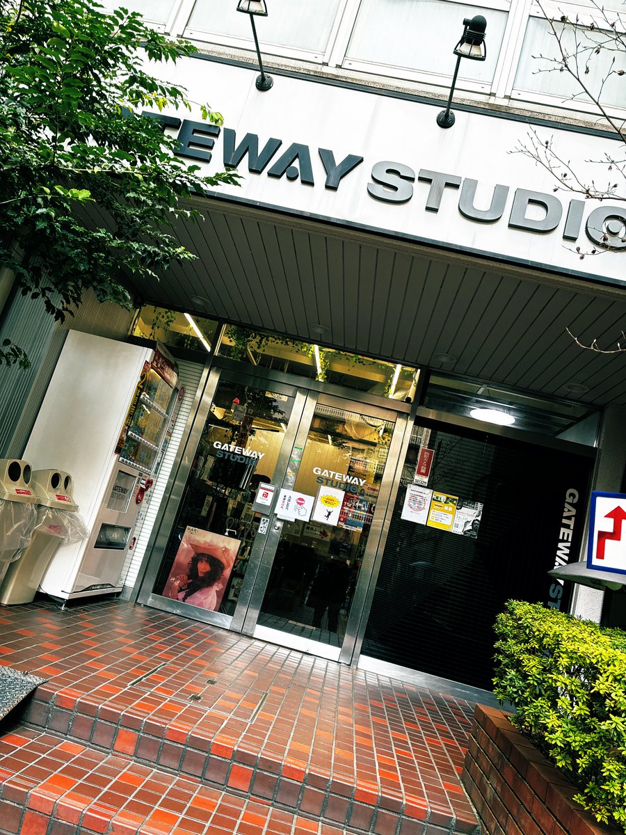 akira takano @ Yellow Studs tweet media