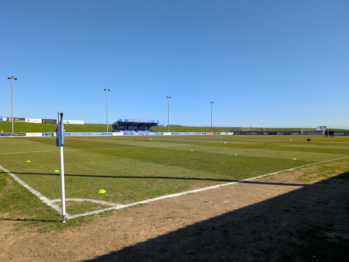 Bowers & Pitsea FC tweet media