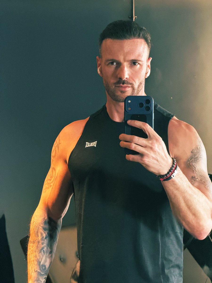 Blake Dawson tweet media