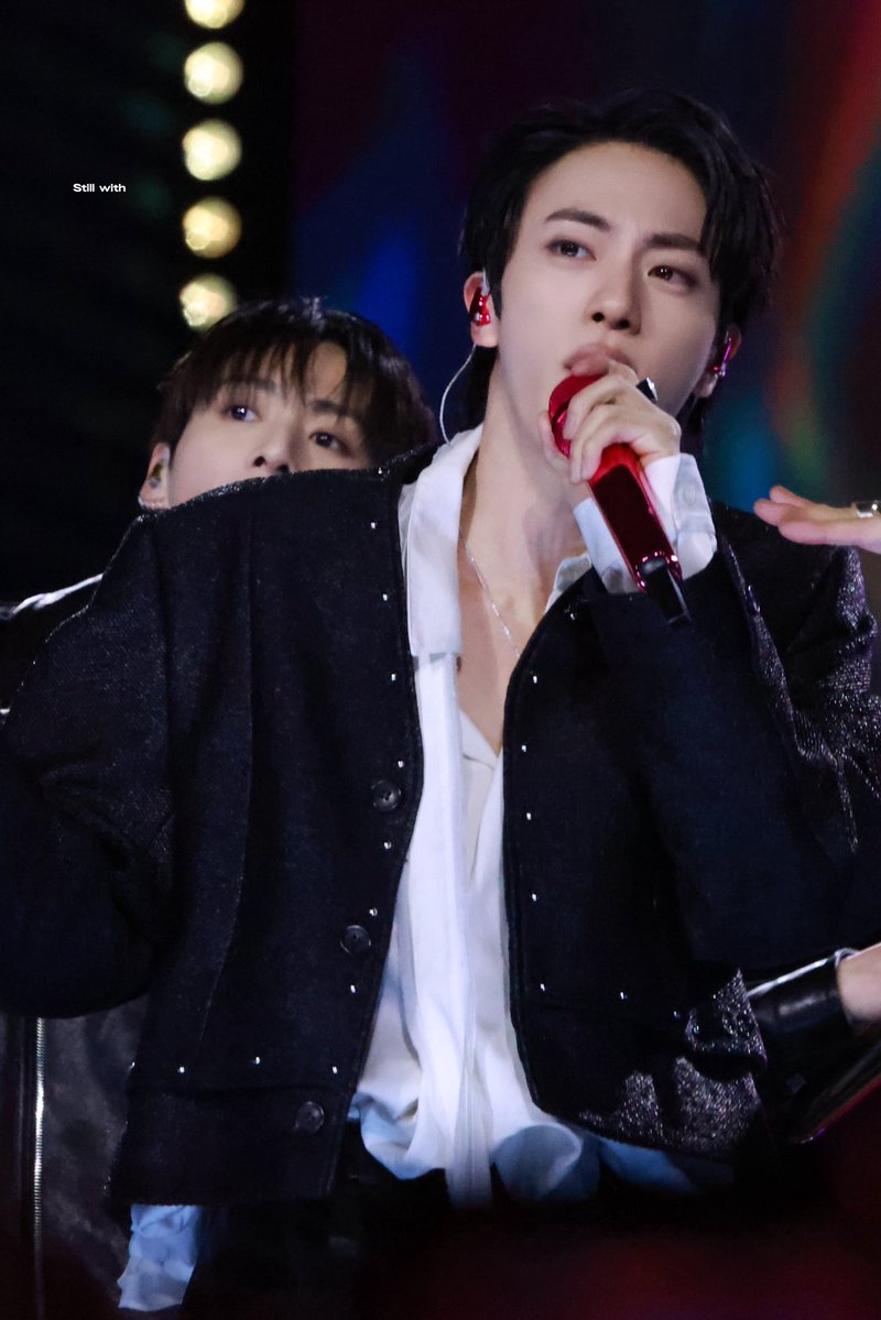 Still with tweet media