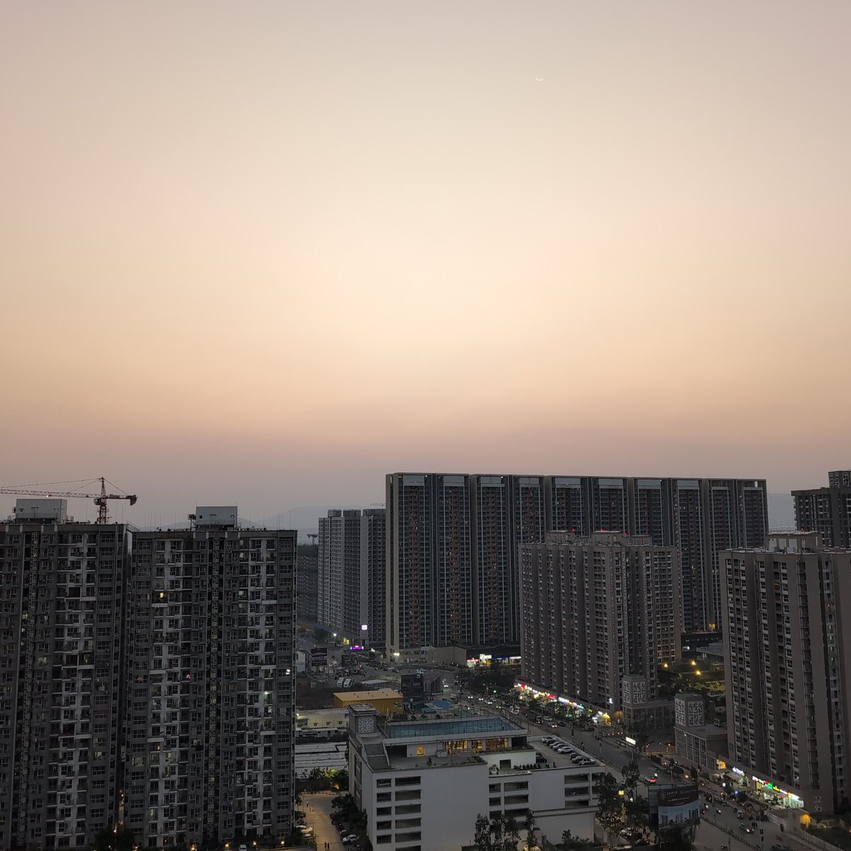 90s_kid_in's tweet photo. Atmosphere or exhaust-sphere?

#PuneAirPollution, #BreathlessPune, #PuneriPatyaVsPollution, #PuneSmog, #ClearTheHazePune, #PensionersParadiseNoMore, #PunePMC, #RightToBreathePune, #HillsToHaze, #PollutionFreePune
#pollution https://t.co/o5KOInZtNI