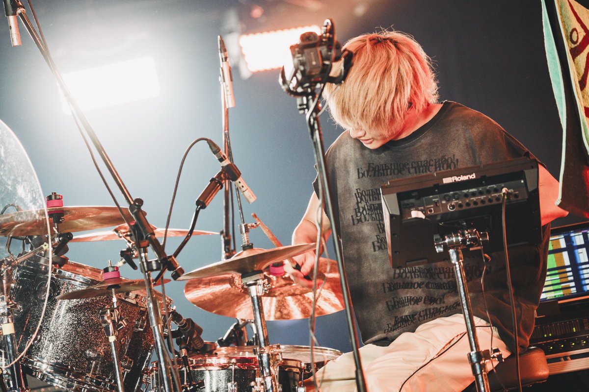 This is LAST tweet media