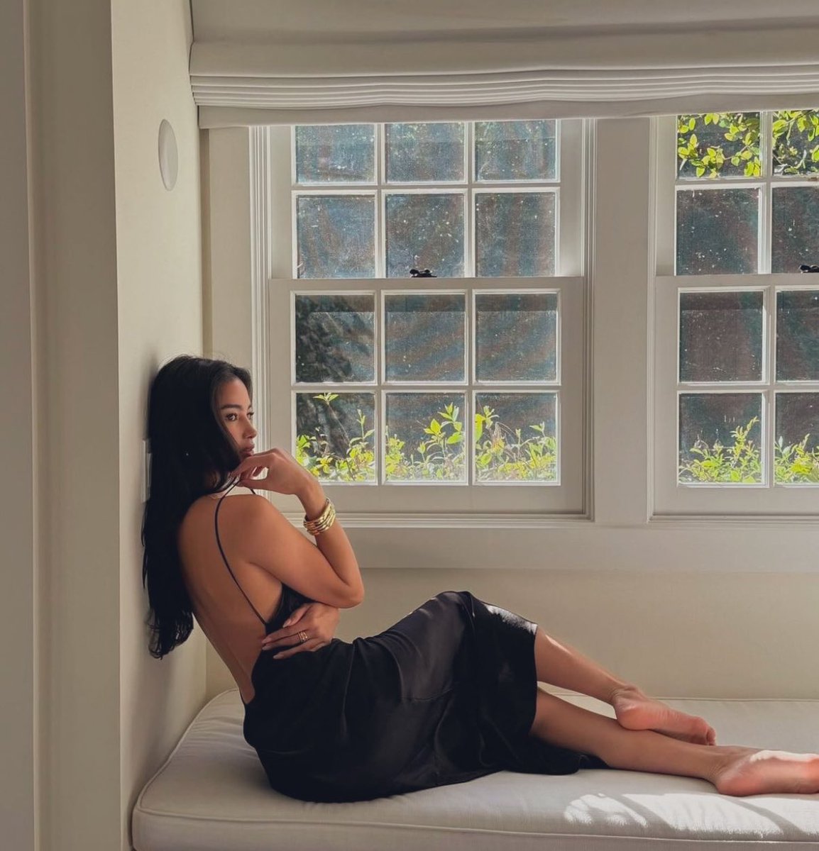 Sleepy Saturday morning 🖤✨