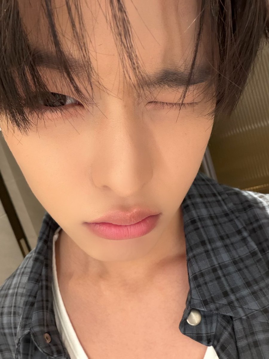 호두ฅ tweet media