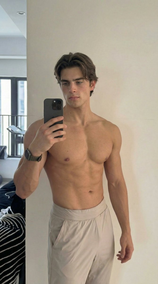 Lucas Holden tweet media