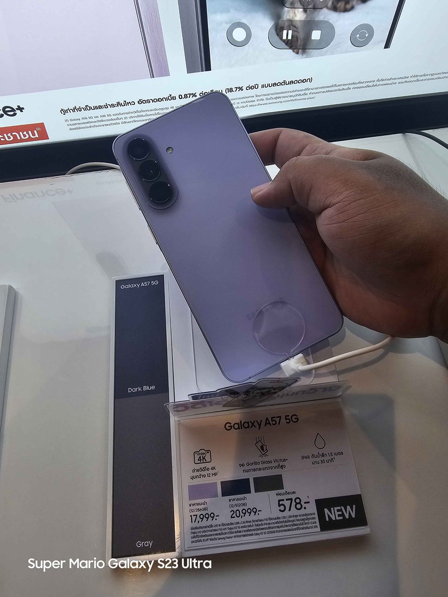 Techie__anshu's tweet photo. Samsung Thailand apparently couldn't wait and decided to put the Galaxy A37 and A57 on Sale.🤯

Thanks to @logoffon for the pictures! https://t.co/9gEou1hnLC