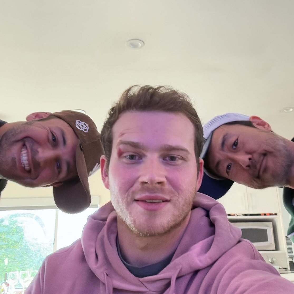 OLIVER STARK INFO tweet media