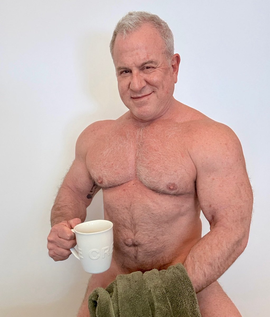 Muscle Daddies tweet media