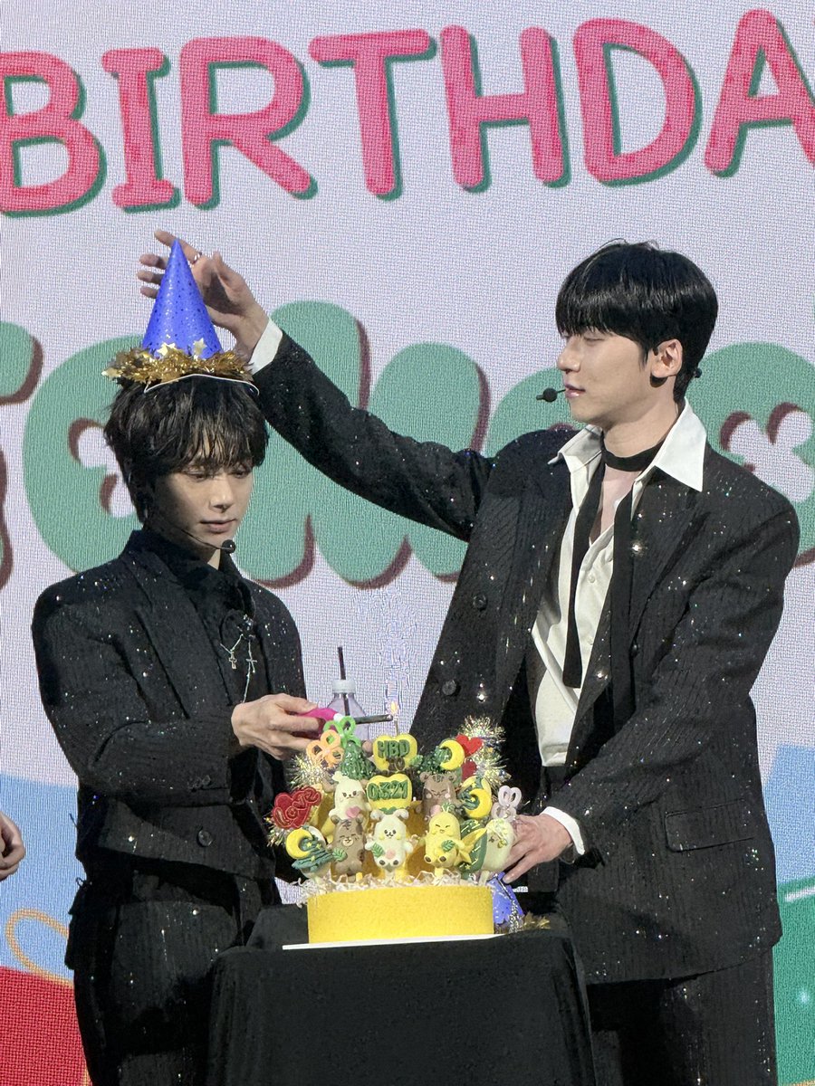 나나🖤 tweet media