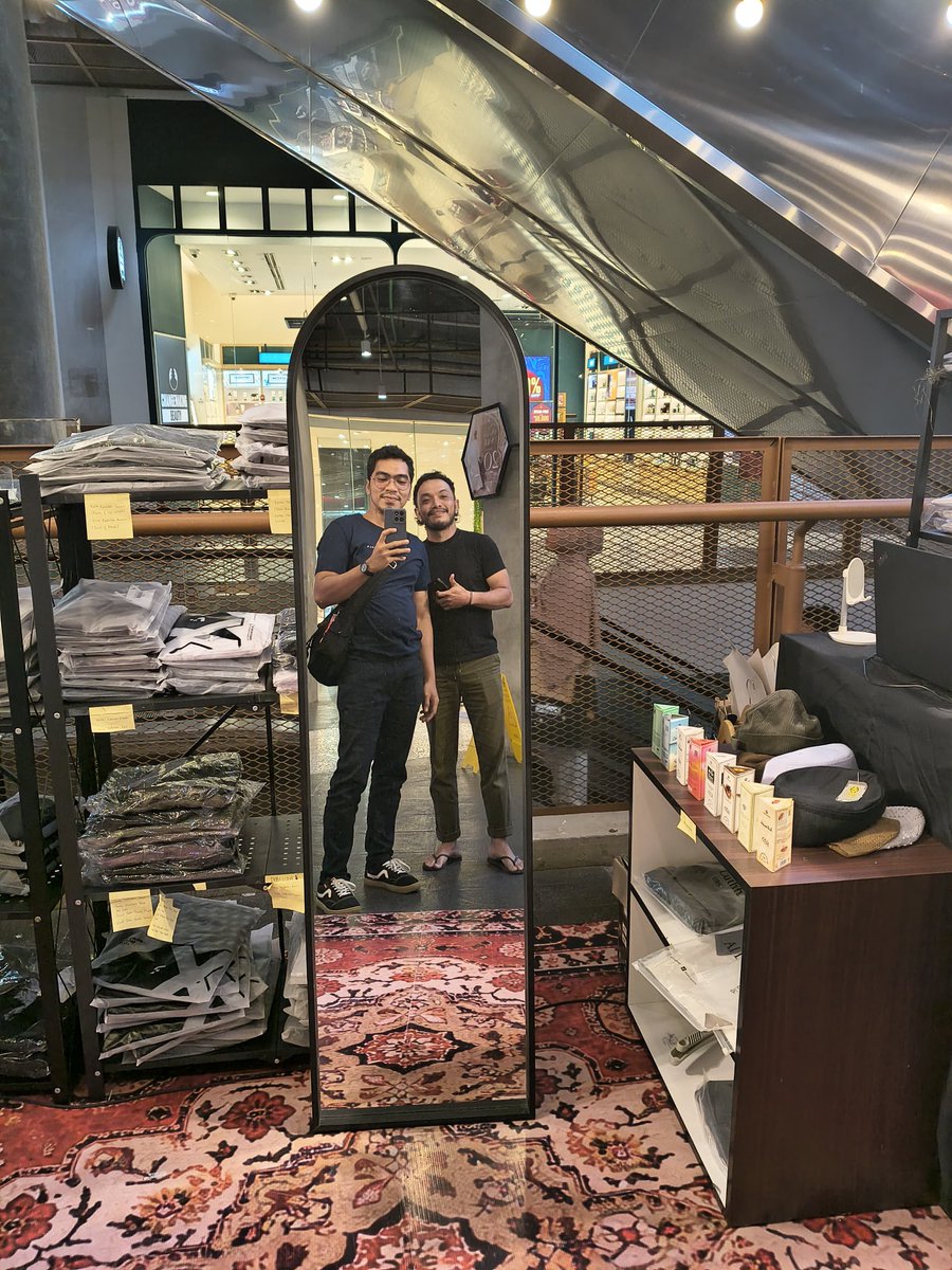 Y U D I 🍉 tweet media