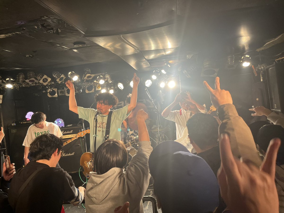 コバ@FrisBeeDogのギター君 tweet media