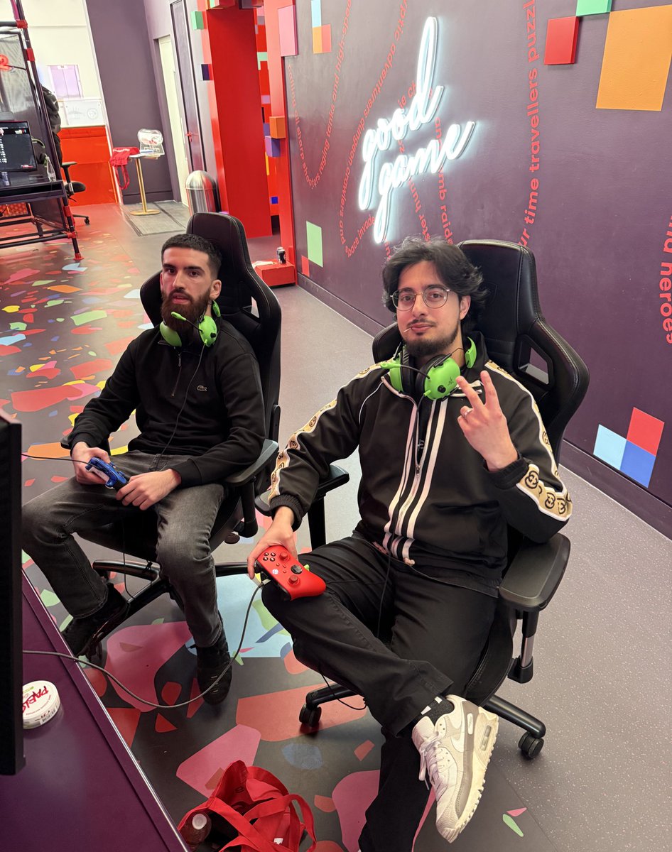 TEDDY @ UFC London tweet media