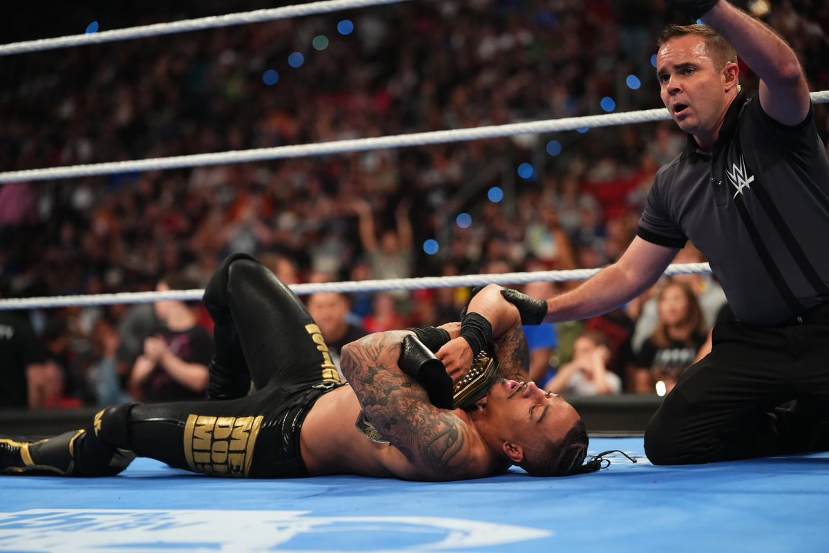 Carmelo Hayes tweet media