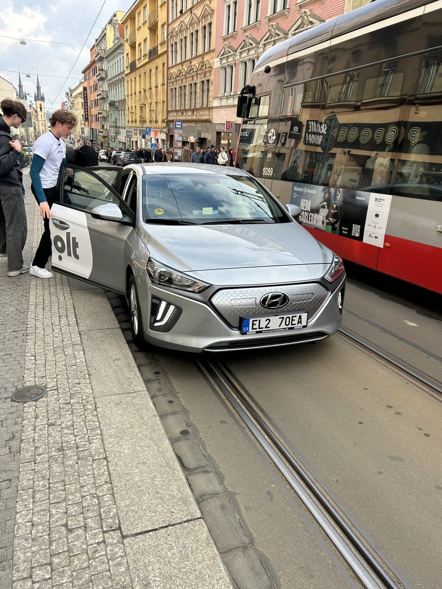 Bohemian Queen 🇨🇿❤️🇺🇦 tweet media