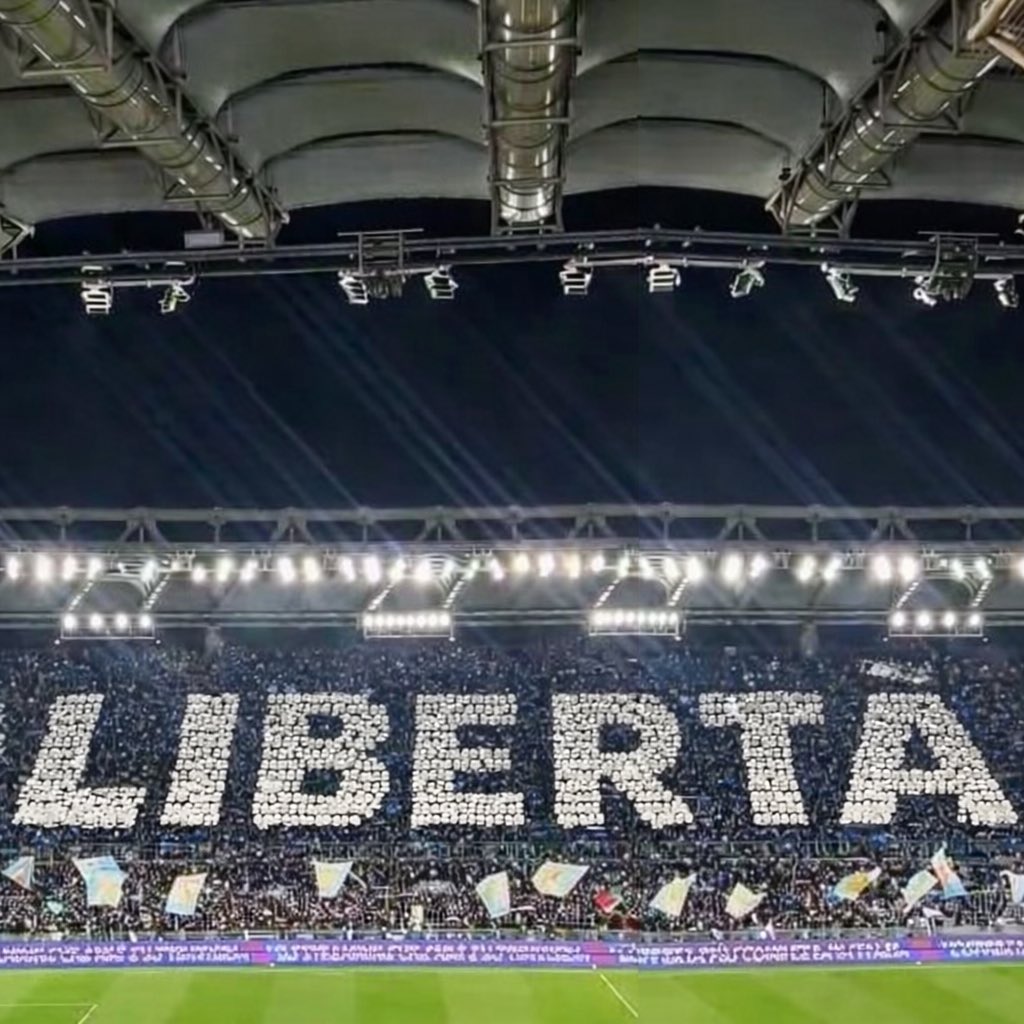 Ubuntu_1900's tweet photo. Io sono @1962Greco, sono quei ragazzi della tipografia, sono un semplice cittadino che non fa parte di nessun disegno criminoso e sovversivo come volete far credere. Sono un semplice tifoso che come tanti altri fratelli laziali si è stancato di questa gestione.
@OfficialSSLazio https://t.co/UBFsnRnlNr