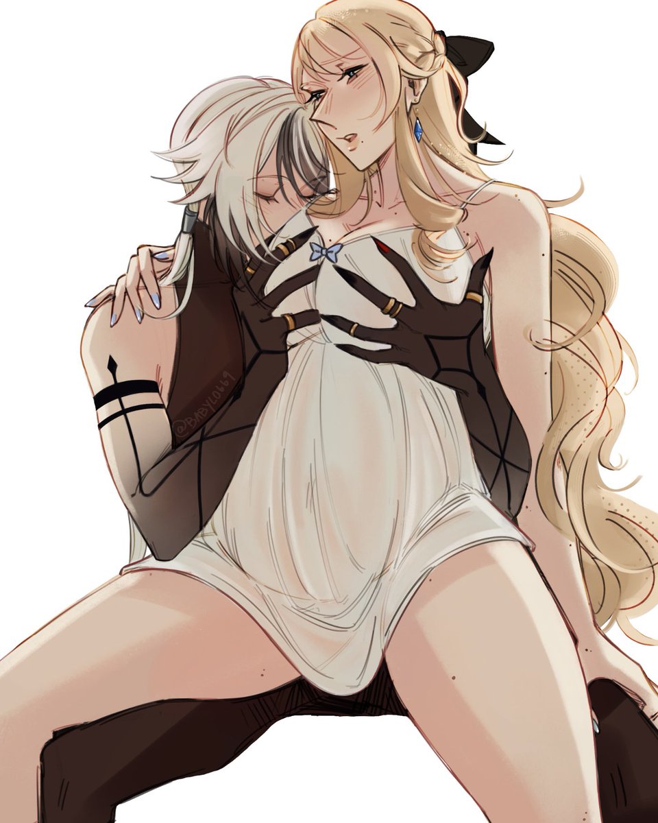 lore ✨ working on comms tweet media