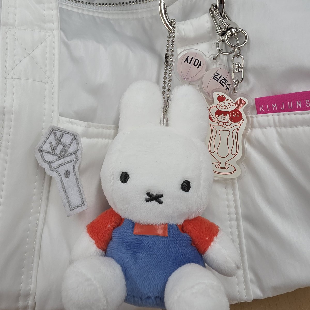 찻차✨ tweet media