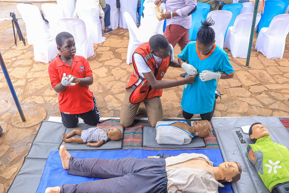 UgandaRedCross's tweet photo. @Johnlaban256 @BloombergDotOrg @HumNabimanya @reachahand #SavingLives
#EverywhereForEveryOne https://t.co/BSDJtNw2zI