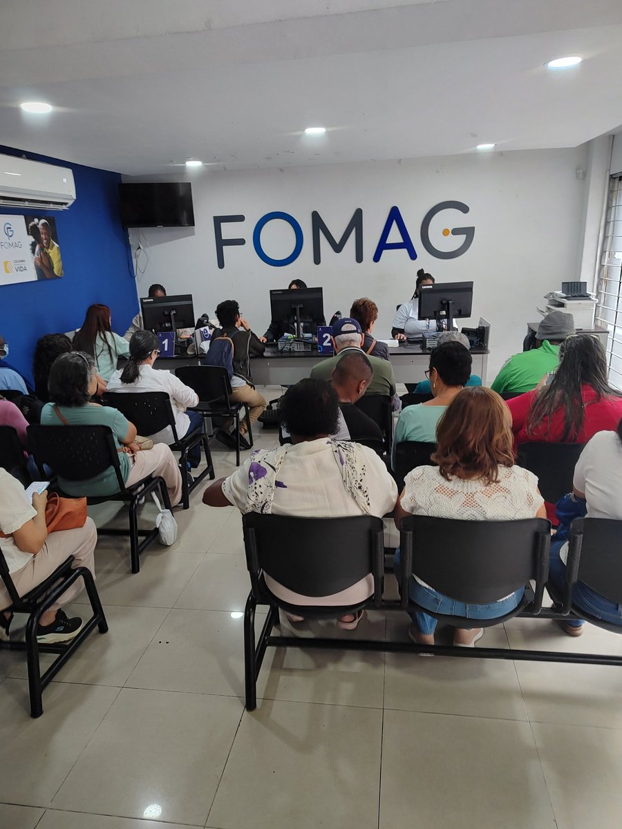 ALEXANDERRIOSAR's tweet photo. @fecode @AdidaSindicato 
21/03/2026 Disfrutando de los trámites burocráticos en el FOMAG de la 33 para la autorización de medicamentos, procedimiento médico y pendientes,  lo único visible en el Horizonte en la prestación de salud del magisterio, en este nuevo modelo es el caos. https://t.co/qbD43kZEkw