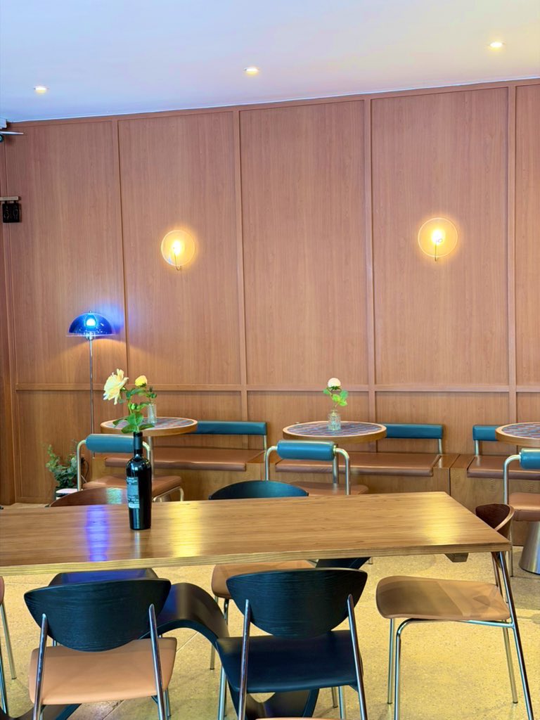 Army_UBP's tweet photo. Knock Coffee. กาแฟอร่อย
ร้านสวยๆ ในอุบล อีกร้านครับ สงบๆ https://t.co/Itcwfj6t7c