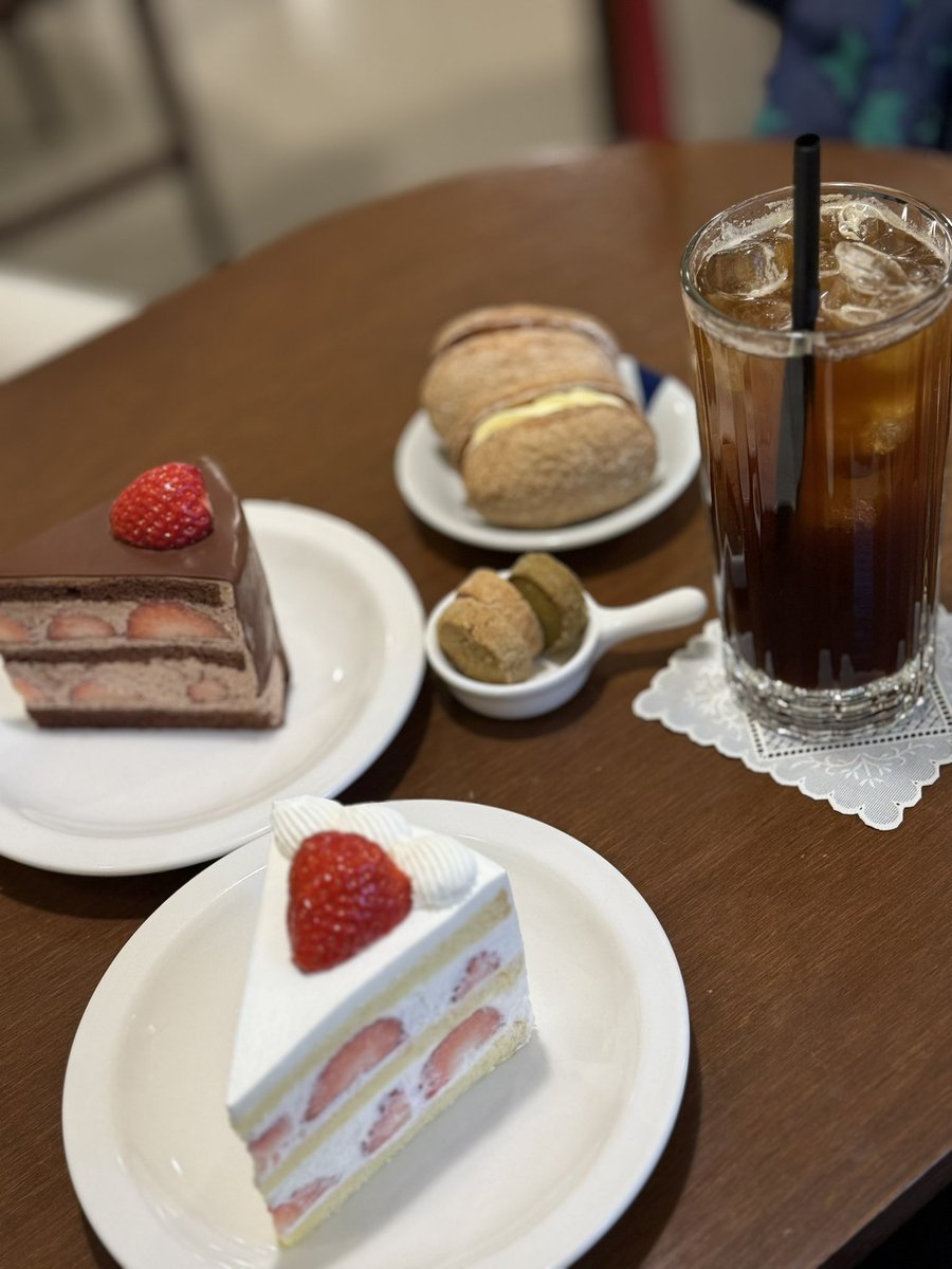 ammm77ee's tweet photo. 오늘 홍대 맛집투어 하고 왔습니다🫡🫡
주말이 즐거워야 다음주도 버티지..🫠 https://t.co/VV9VjPCm81