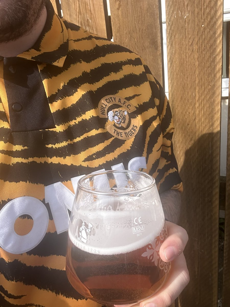 Lee Scott tweet media