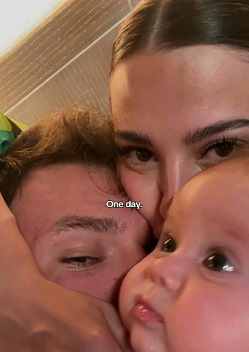 Love Day tweet media