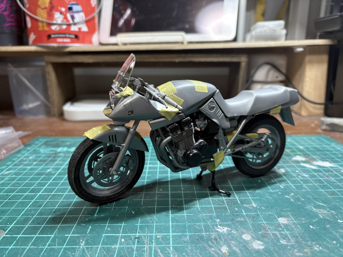 msn_00pilo's tweet photo. 次はこれ、TAMIYA 1/12 GSX 1100S カタナ･カスタムチューン。
ちょいちょい改造しながら仮組してみました。初めてのバイクプラモ。やっぱりカタナ、めっちゃカッコいい！
塗る順番を考えるのも楽しいです😃 https://t.co/4EG2KJ2Ond