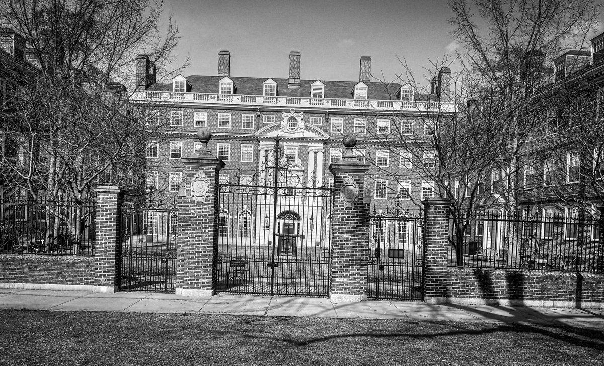 paulsportrait's tweet image. #Harvard building in #CambMA
#blackandwhitephotography