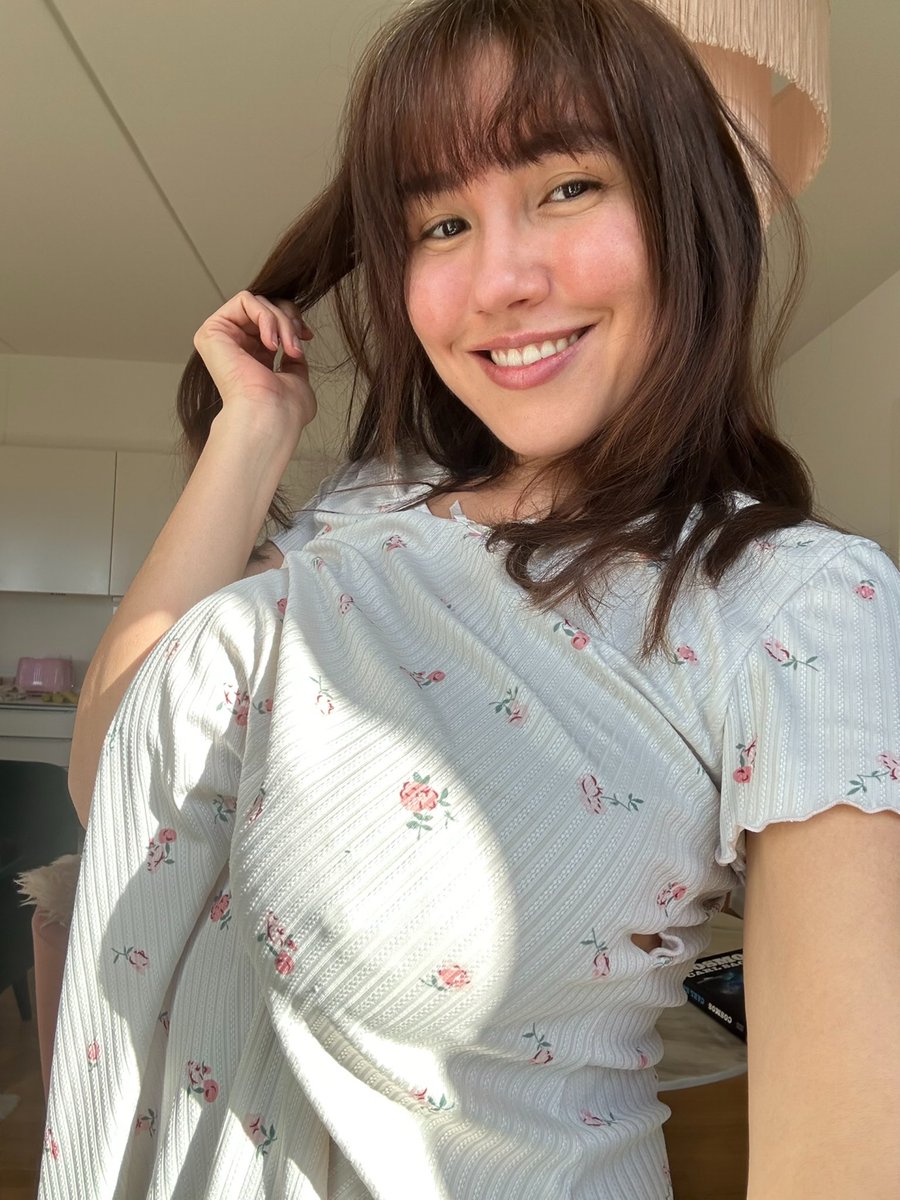 Itsisasato tweet media