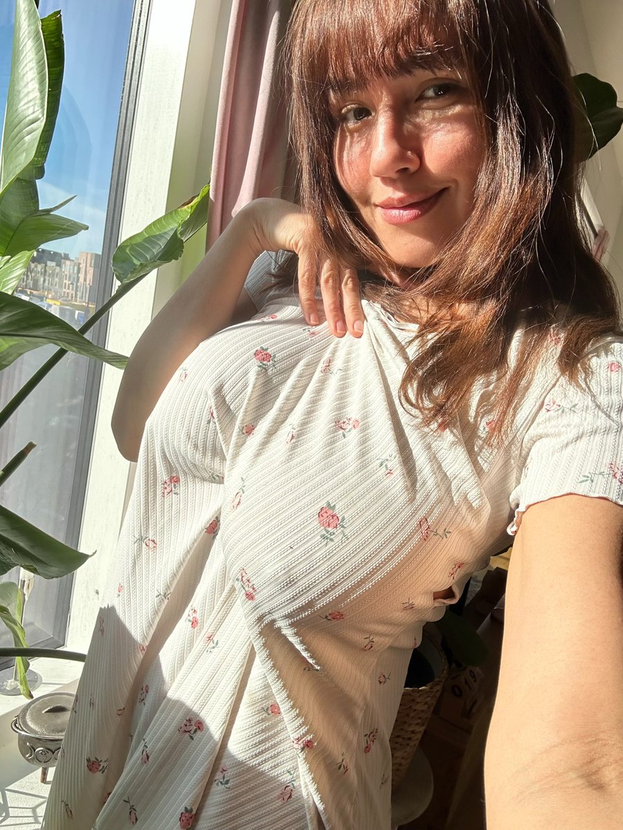 Itsisasato tweet media