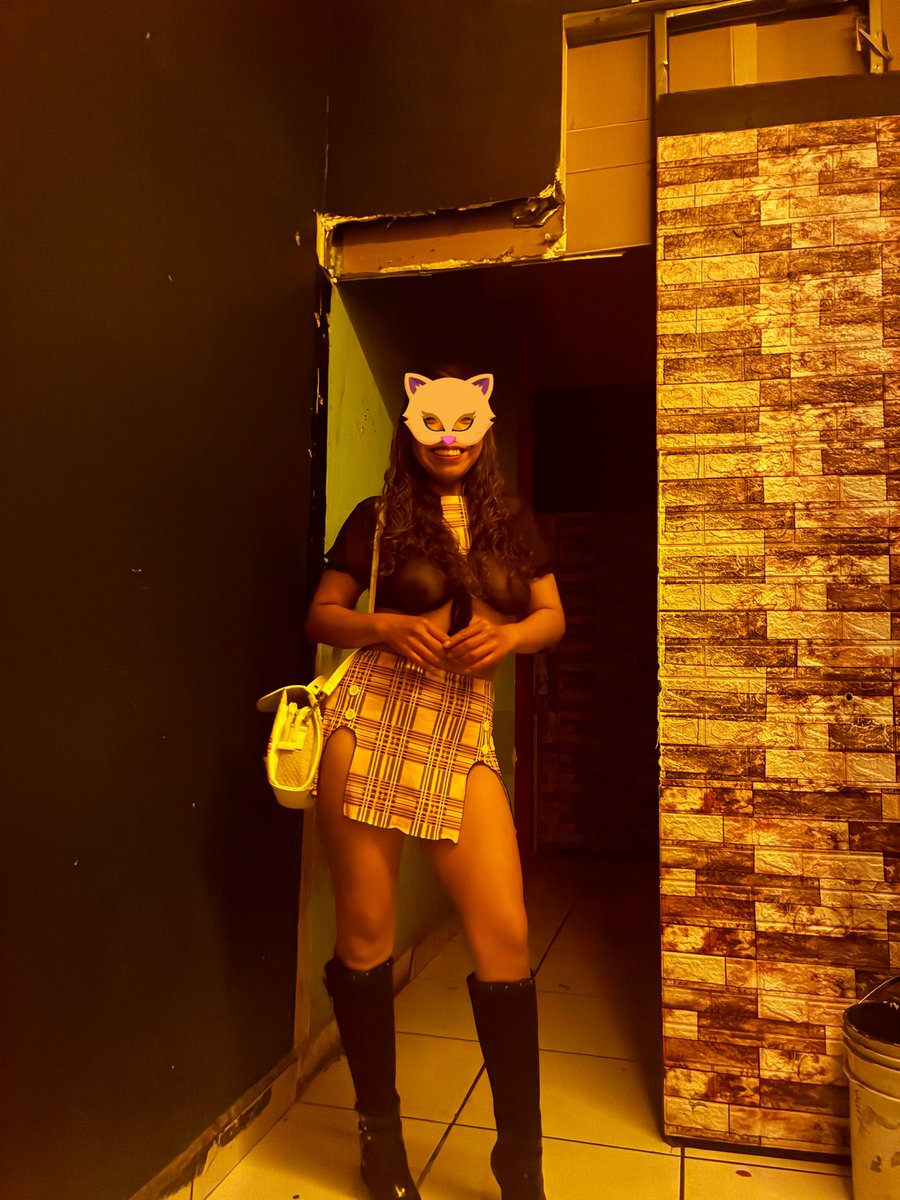 Te gustaría poder interactuar con nosotros 💃🏼parejitas o singles jóvenes y divertidos. Mándanos MD con foto y tus planes va. RT si te gusta nuestro perfil.