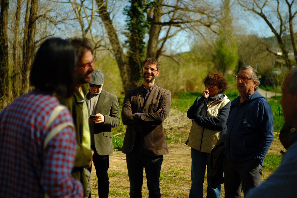 GuanyemGirona's tweet photo. 🏘️🌿 Avui hem celebrat la primera passejada de primavera de Guanyem parlant del passat, present i futur del barri del #PontMajor.
🚶♂️ A peu de carrer explicant i parlant amb veïns i veïnes d’arreu de la ciutat. https://t.co/CTBex3N5YS