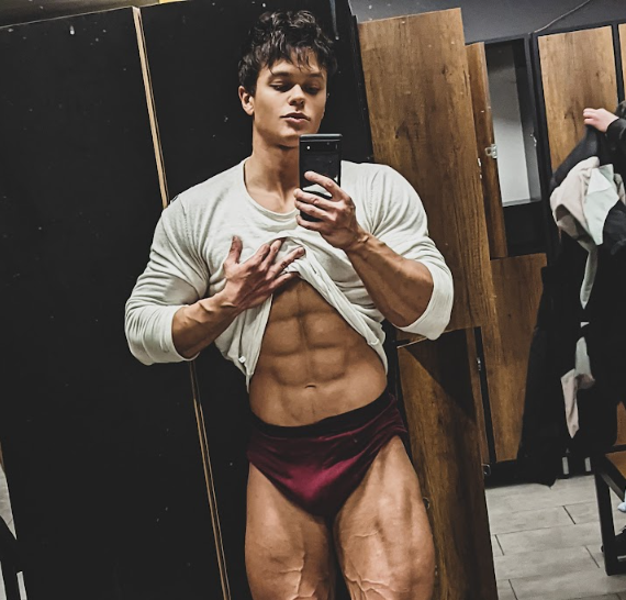 Pro bodybuilder experience tweet media