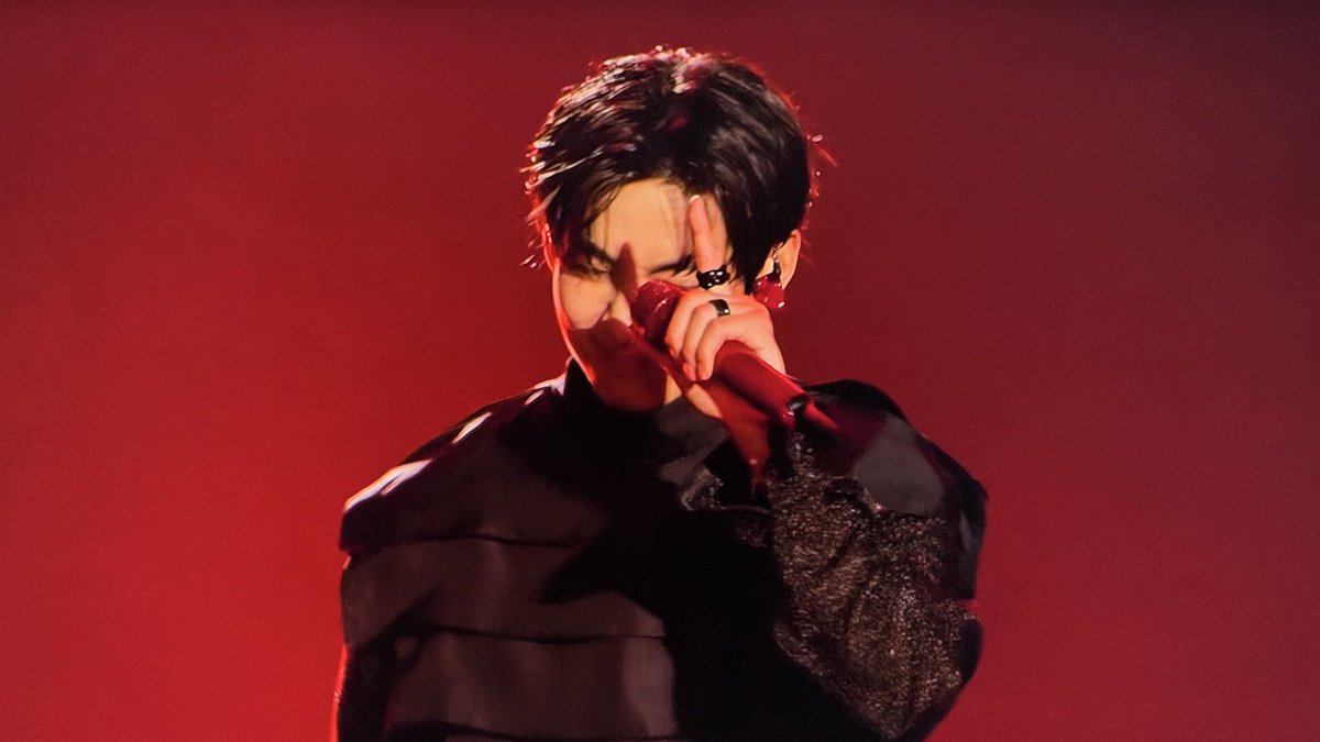 *✧ (@taeteluv_) on Twitter photo 