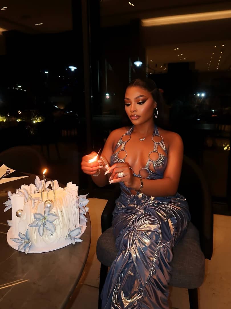 Victoria tweet media