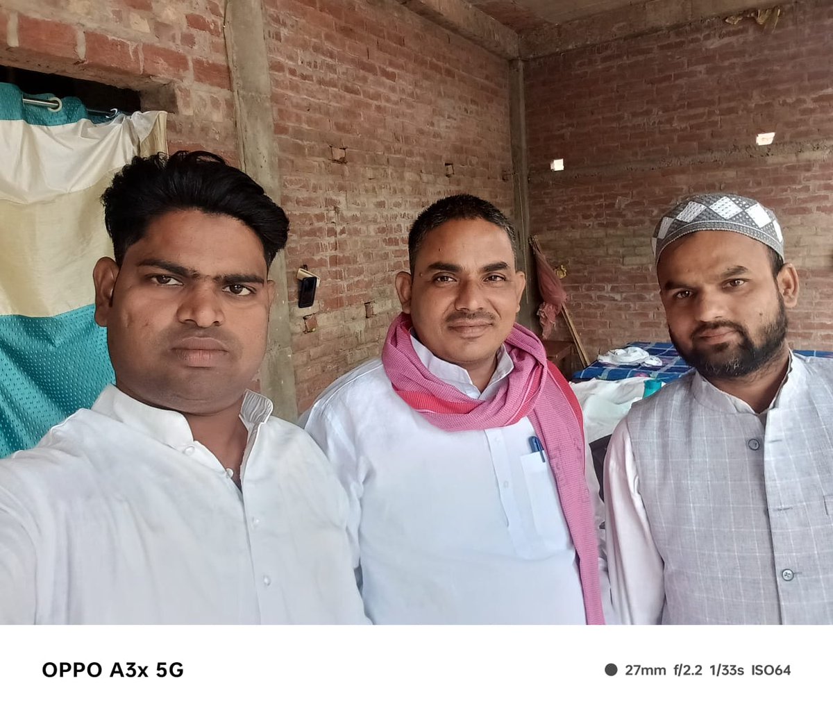 santoshbhadohi's tweet photo. #विधानसभा 392#भदोही_चौरी_क्षेत्र
आप सभी को ' ईद- उल-फ़ितर ' की हार्दिक बधाई एवं शुभकामनाएं।
#ईद_मुबारक !
#AkhileshYadav
#SamajwadiParty
#ArjunYadav
#ShyamLalPal
#DimpleYadav
#MeinHoonPDAPariwar
#JPNIC
#MataPrasadPandey
#SamajwadiParty #AkhileshYadav #DimpleYadav https://t.co/g6w3RA8cX6