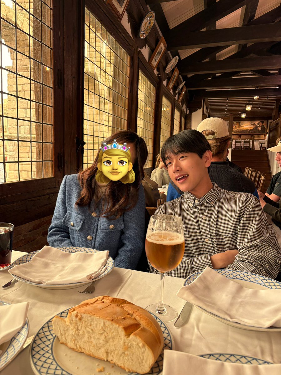 hil_lix's tweet photo. まだまだ大阪帰りまへん https://t.co/yUw7SEbpcH