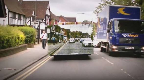 harryb3417's tweet photo. @DriverPotter Do a top gear style invisible Train! https://t.co/5gCuyTY8M3